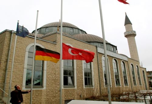 Managing the Stigma Islamophobia in German Schools