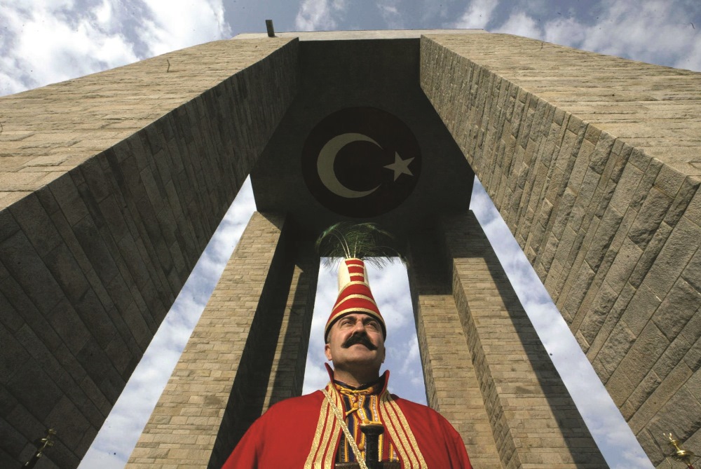 Re-Imagining the Ottoman Past in Turkish Politics Past and Present