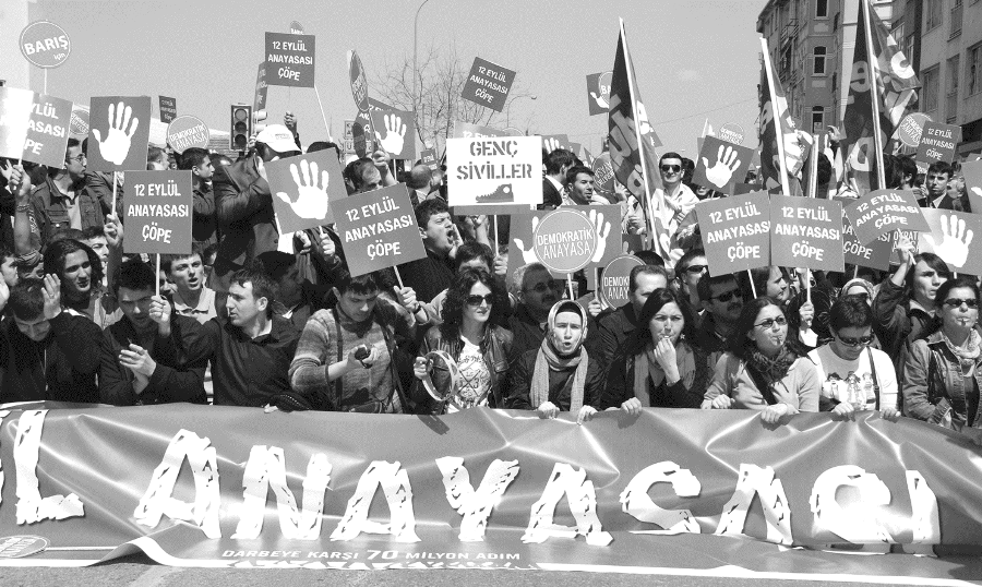 Turkey s Constitutional Amendments Between the status quo and Limited