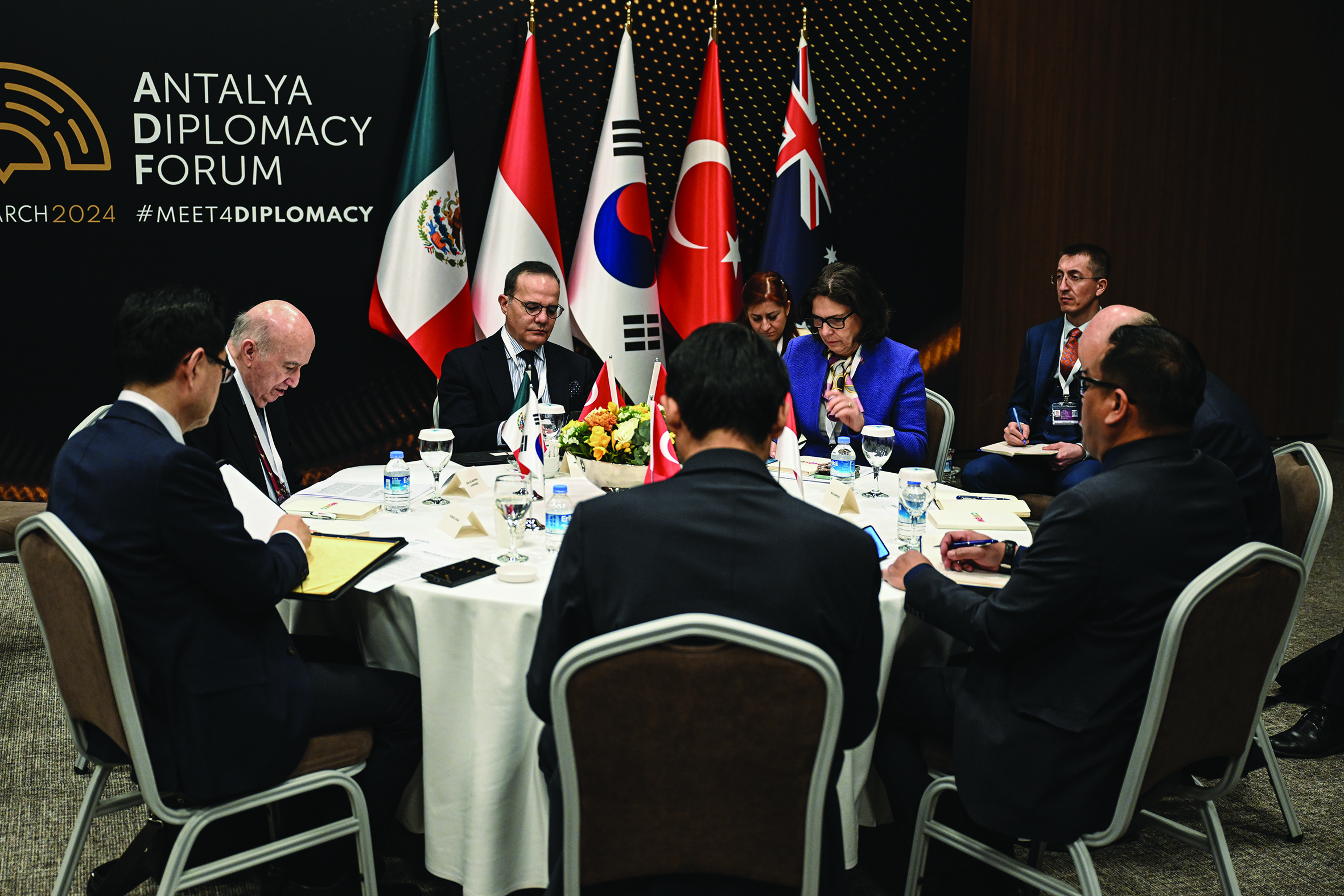 Türkiye s �-lateralisms in Asia A Multi-Vectorial Analysis