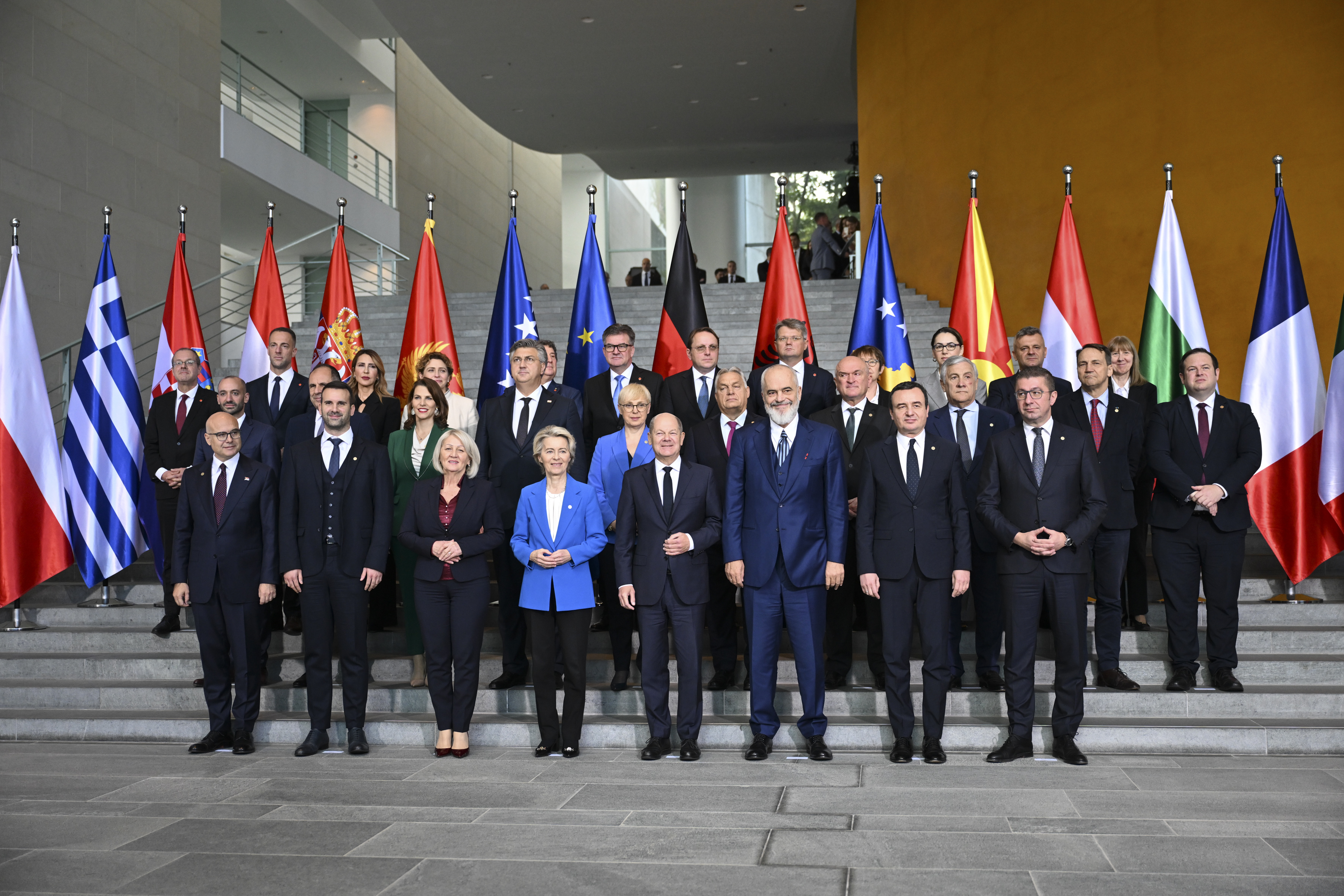 Locked Doors An Analysis of Bosnia and Herzegovina s Struggles